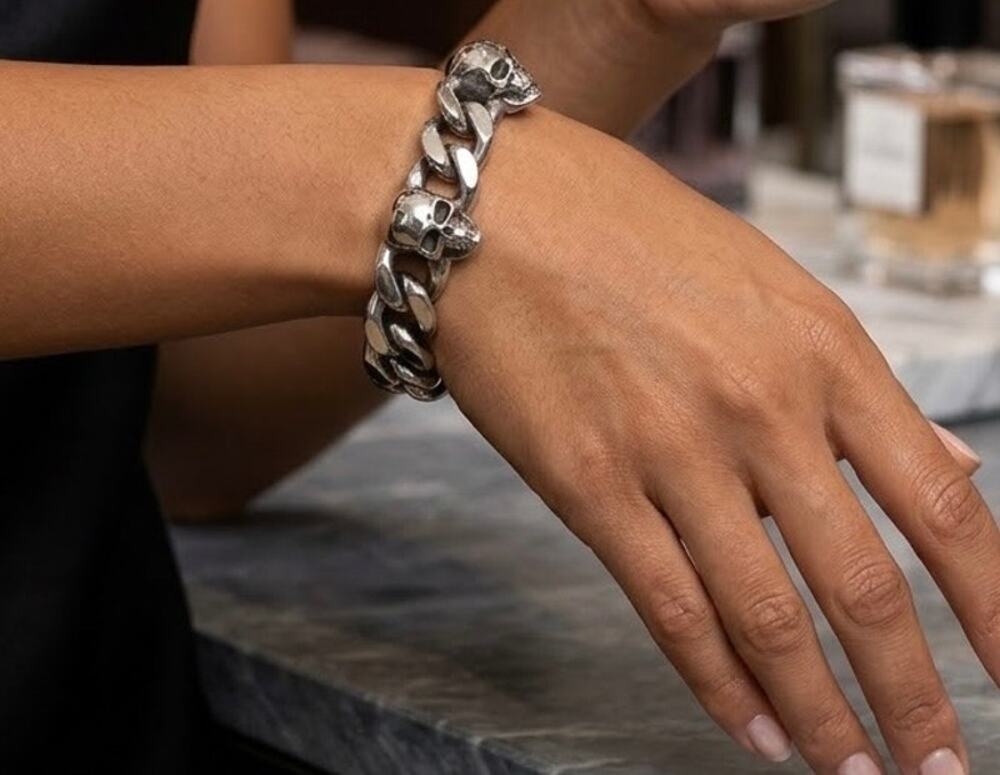 LA CN silver-tone curb-link chain biker curb link bracelet skull accents chunky